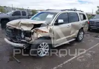 2013 Toyota SEQUOIA фото