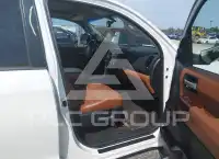 2013 Toyota SEQUOIA фото
