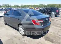 2013 Toyota CAMRY фото