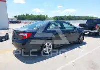 2013 Toyota CAMRY фото