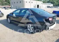 2013 Toyota CAMRY фото