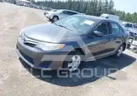 2013 Toyota CAMRY фото