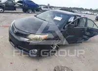 2013 Toyota CAMRY фото