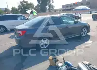 2013 Toyota CAMRY фото