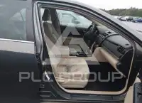 2013 Toyota CAMRY photo