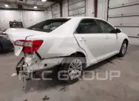 2013 Toyota CAMRY фото