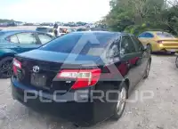 2013 Toyota CAMRY фото
