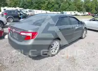 2013 Toyota CAMRY фото
