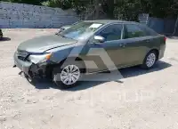 2013 Toyota CAMRY фото