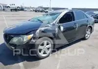 2013 Toyota CAMRY фото