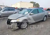 2013 Toyota CAMRY фото