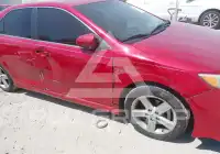 2013 Toyota CAMRY фото