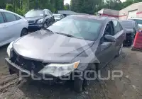 2013 Toyota CAMRY фото