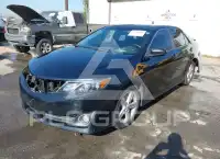 2013 Toyota CAMRY фото