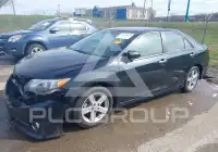 2013 Toyota CAMRY фото
