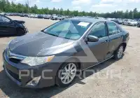 2013 Toyota CAMRY фото