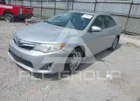 2013 Toyota CAMRY photo