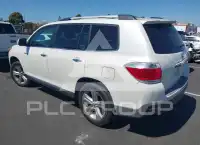 2013 Toyota Highlander photo
