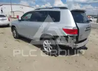 2013 Toyota Highlander фото