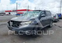 2013 Toyota Highlander фото