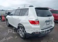 2013 Toyota Highlander фото