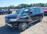 2013 Toyota Highlander фото