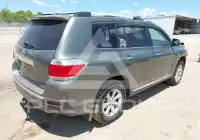 2013 Toyota Highlander фото