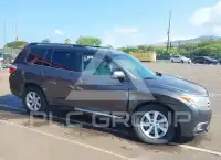 2013 Toyota Highlander фото