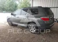 2013 Toyota Highlander photo