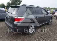 2013 Toyota Highlander photo