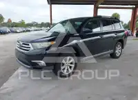 2013 Toyota Highlander фото