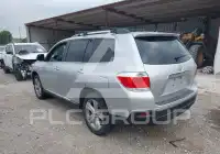 2013 Toyota Highlander photo