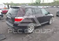 2013 Toyota Highlander photo
