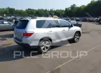2013 Toyota Highlander фото
