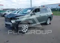 2013 Toyota Highlander фото