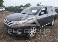 2013 Toyota Highlander photo