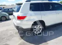 2013 Toyota Highlander photo