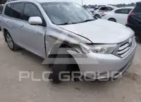 2013 Toyota Highlander photo