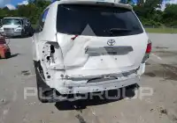 2013 Toyota Highlander photo