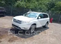 2013 Toyota Highlander фото