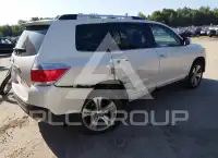 2013 Toyota Highlander photo