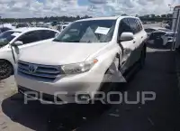 2013 Toyota Highlander photo