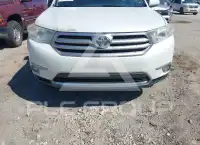 2013 Toyota Highlander photo