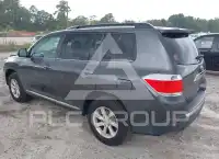 2013 Toyota Highlander photo