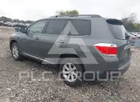 2013 Toyota Highlander фото