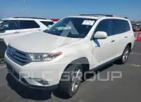 2013 Toyota Highlander photo