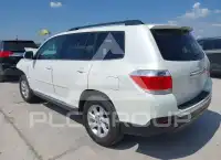 2013 Toyota Highlander photo