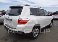 2013 Toyota Highlander фото