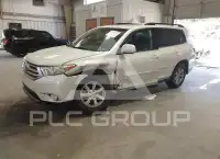 2013 Toyota Highlander фото