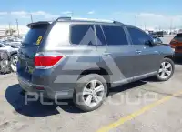 2013 Toyota Highlander photo